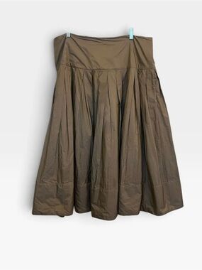 Lilith Paris Full Pleated Skirt in Light Brown Taffeta